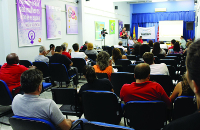 Palco dos primeiros passos do Fórum Social, auditório do Semapi-RS recebeu a oficina