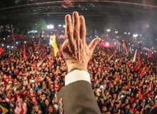 Mais de 400 personalidades assinaram manifesto
