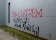 Movimentos ocupam Coca-Cola e alertam: “nossas águas não estão à venda!”