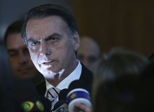 Com decreto no carnaval, Bolsonaro ataca reforma agrária e agricultura familiar