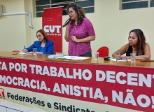 CUT-RS debate garantia de renda para mulheres vítimas de violência doméstica