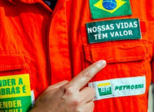 Petrobras esconde número real de petroleiros com Covid-19 para manter preço de ações
