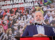 Lula amplia vantagem para 2022 e cresce rejeição a Bolsonaro, mostra Atlas Político