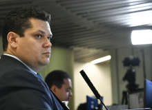 Senado vota hoje projeto que põe em risco liberdade de expressão na internet