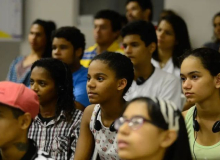 Maio Lilás reforça a importância da participação de jovens em sindicatos