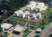 Petroleiros tentam barrar privatização da refinaria da Petrobras em Manaus
