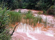 Vazamento de lama volta a atormentar famílias do Córrego do Feijão, em Brumadinho