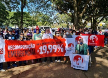 Servidores vão responder nas urnas, se Bolsonaro negar mais um reajuste salarial
