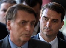 Flávio Bolsonaro é denunciado por organização criminosa no esquema das "rachadinhas"