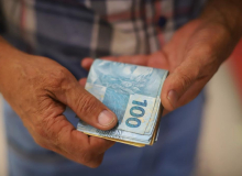 13º salário para aposentados e pensionistas deve ser pago em agosto e novembro