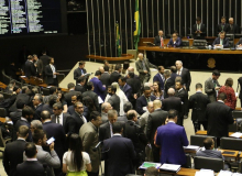 Câmara aprova PL sobre abuso de autoridade, que segue para sanção de Bolsonaro