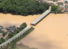 Chuva dá trégua na Bahia, mas coloca 749 municípios de MG em alerta