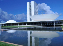 Servidores pressionam deputados a derrubar veto de Bolsonaro a reajustes salariais