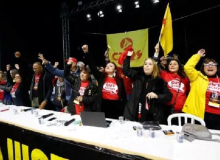 Professores e funcionários de escola estaduais decidem refiliação do CPERS à CUT