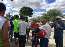 Confederação do vestuário celebra jornada “Fora Temer”