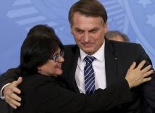Bolsonaro desmonta serviço de combate à violência e abuso contra crianças