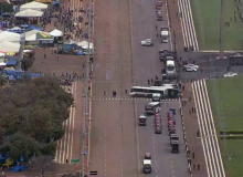 Mais de mil golpistas foram escoltados em ônibus em direção à PF de Brasília