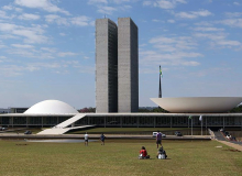 Congresso retorna nesta quarta e deve votar pautas que afetam os trabalhadores