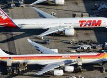 TAM é condenada a pagar R$ 5 milhões por excesso de jornada de aeroviários