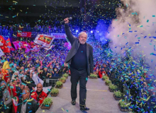 Lula debate com eletricitários reestatização da Eletrobras, se empresa for vendida