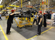 Entenda por que a queda da produção industrial prejudica os trabalhadores