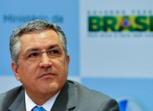 Padilha requer do governo informações sobre queda de até 40% nos auxílios do INSS