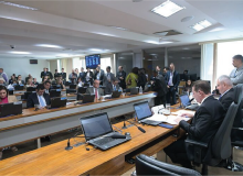 Comissão do Senado aprova nova regra para aposentadoria especial por periculosidade