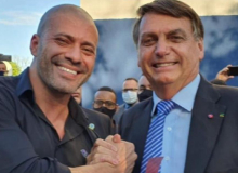 56% dos brasileiros desaprovam perdão de Bolsonaro a Daniel Silveira, diz Ipespe