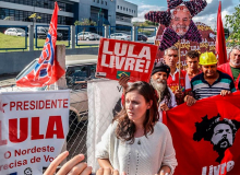 Lula quer que militância explique: ‘É Lula livre porque Lula é inocente'