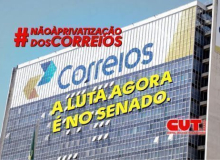 Fentect protesta em frente ao Senado contra privatização dos Correios, nesta terça