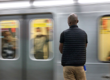Metroviários de SP aceitam proposta e cancelam greve, mas reivindicam contratações
