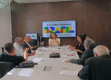 Mesa Específica de Negociação dos controladores de voo é instalada