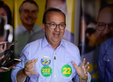 Advogados acionam governador de SC por envio de defensores para ajudar golpistas