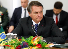 Crimes citados no relatório da CPI poderiam levar Bolsonaro à prisão por 78 anos