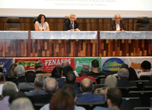 Servidores federais rejeitam proposta de reajuste. Negociações prosseguem