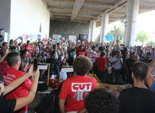Funcionalismo público de MG se une em greve geral contra de Zema em dia histórico