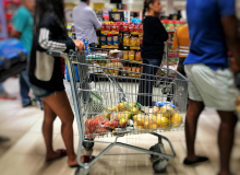 Com alta dos alimentos inflação dispara, chega a 4,52% e fica acima da meta