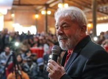FSB: Lula cresce 3 pontos em uma semana e tem 44% dos votos contra 35% de Bolsonaro