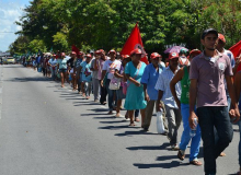 Camponeses se mobilizam para exigir reforma agrária e justiça social