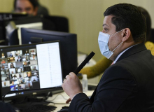 Senado cede a pressão do governo e Fundeb pode ter retrocessos, diz CNTE