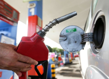 Lucro da Petrobras pode chegar a R$ 60 bi, apesar da redução no preço do combustível