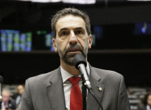 MP 905 e protejo sobre equílibrio fiscal ataca trabalhadores, estados e municípios