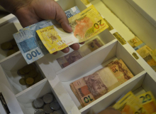 Governo reduz desconto do consignado do Bolsa Família de 40% para 5%