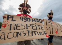 Contra indígenas, governo Bolsonaro promove retrocesso de 400 anos