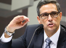 Líder do Governo quer que Campos Neto explique no Senado manutenção de juros altos
