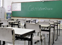 Professores no RJ aprovam greve contra volta das aulas presenciais sem vacina