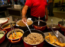Após pressão da CUT, proposta de acabar com vales alimentação e refeição deve cair