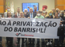 Vereadores de Porto Alegre aprovam moção em defesa do Banrisul público e estatal