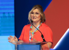 Rita Serrano assume a Caixa com compromisso de retomar papel social do banco