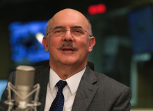Ministro da Educação diz priorizar amigo de pastor a pedido de Bolsonaro